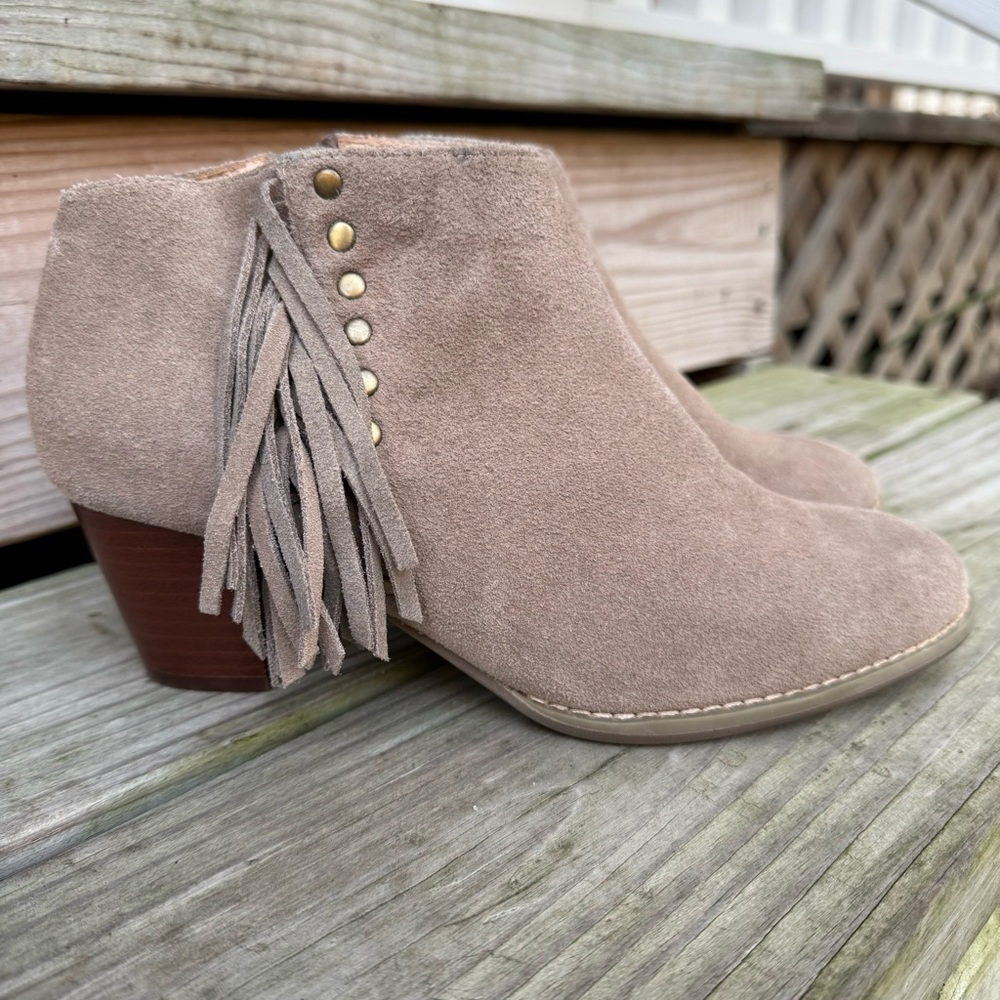 Vionic Suede Fringe Studded Faros Ankle Boot Western Block Heel 7.5 Taupe